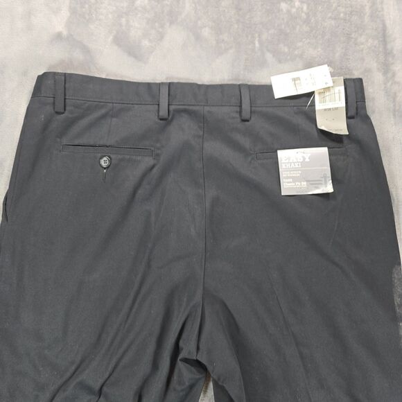 Dockers D3 Easy Khaki Pants Mens 38x32 Black Pleated Classic Fit Wrinkle Free - Picture 2 of 10